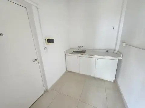 Piso entero de oficinas en muy buen estado