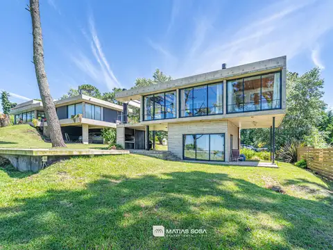 Venta - Casa 3 Ambientes con Diseño Único - Sierra de los Padres