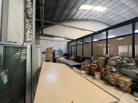 Galpon en Venta en Echesortu, USD 797.999