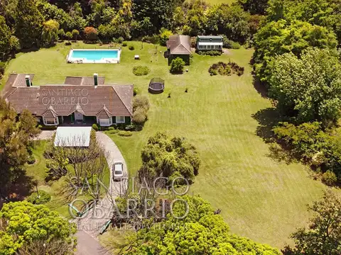 Casa en Venta de 300m2 en La Cañada Polo Club de Lujan 100