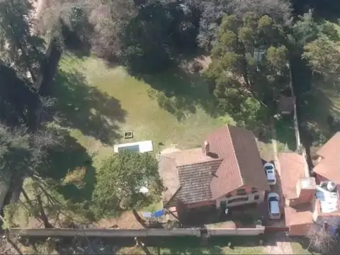 Venta Casa Quinta 5 Ambientes C/Pileta  Del Viso, Pilar 900