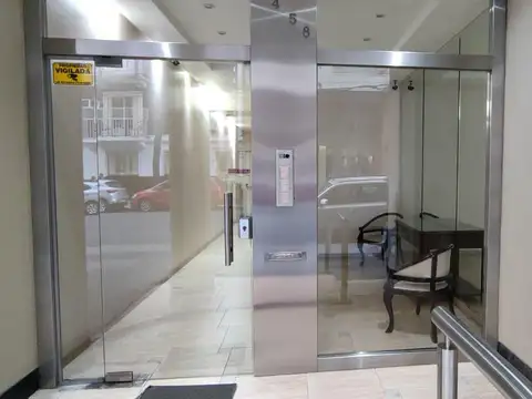 ALQUILO HERMOSO DEPARTAMENTO S/PISO   AL FRENTE  3 AMBIENTES C/COCHERA en  NUÑEZ  a Mts AV CABILDO