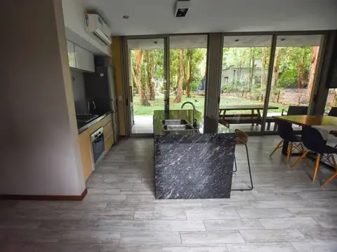 VENTA CASA 3 DORMITORIOS PILETA PUERTO PARAISO