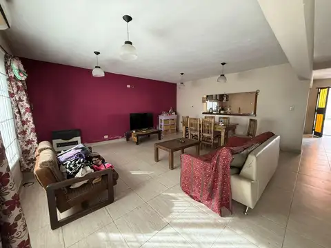 Casa en Alquiler en Hurlingham, $ 1.400.000