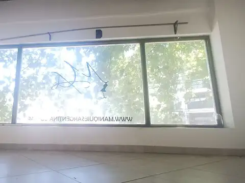 Local en Alquiler en Floresta Norte, $ 1.500.000