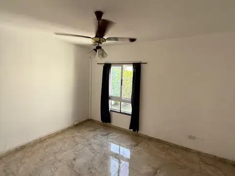 Departamento cuatro ambientes en alquiler