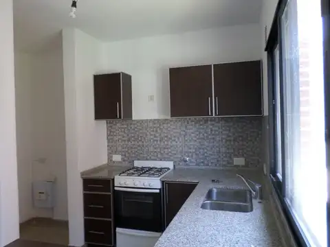 Casa en Alquiler con 1 cochera