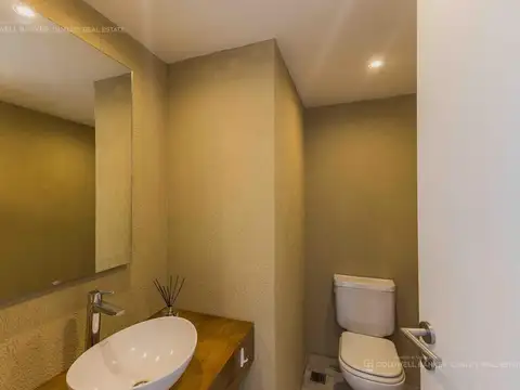 Casa en Alquiler en El Cantón - Barrio Islas, USD 1.550