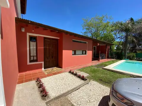 Casa en calle 450 esq 12b