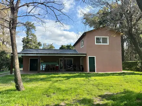 Venta - Casa - Barrio Parque Los Pinos, Exaltación de la Cruz, G.B.A. Zona Norte