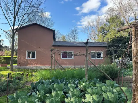 Venta - Casa - Barrio Parque Los Pinos, Exaltación de la Cruz, G.B.A. Zona Norte