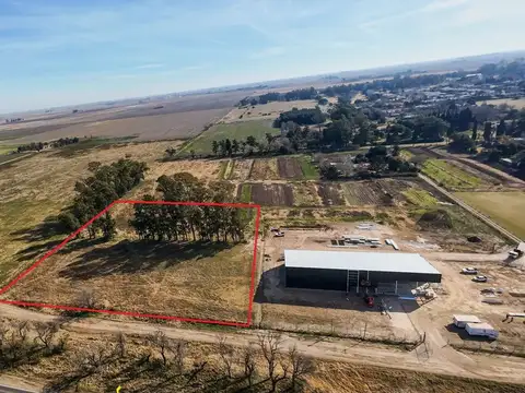 Se vende lote de 3.360 m2 s/Ruta Nac. 33, VT.