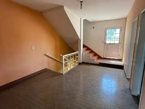 Casa a Refaccionar en 9 de Abril - Esteban Echeverria