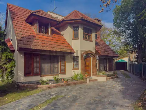 Casa en Venta con 1 cochera