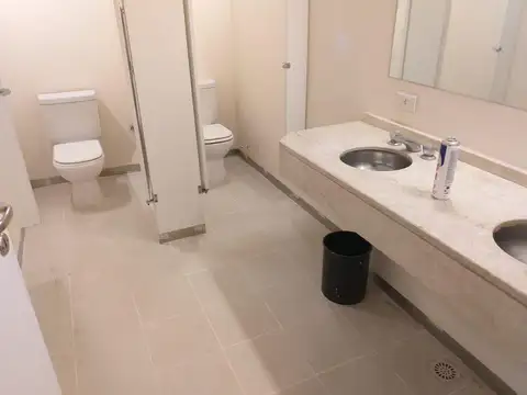 Oficina 1310 m2 con 18 cocheras - Torre Laminar Plaza - Catalinas