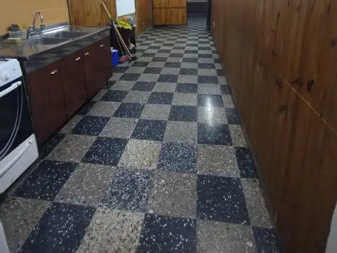 Avenida Leandro N. Alem 900