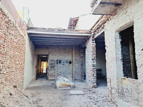 Casa en Venta con 1 cochera