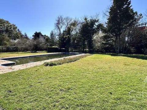 Casa 6 ambientes con 3 baños