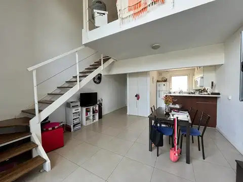 Departamento en Alquiler con 1 cocheras
