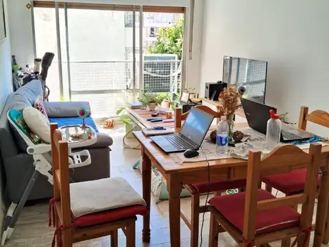 Departamento de 3 ambientes al contrafrente.