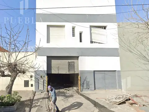 Galpon / Deposito en Alquiler de 1300 mts2   - Villa Soldati