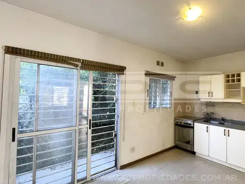 Depto Tipo Casa en Venta con 1 cocheras