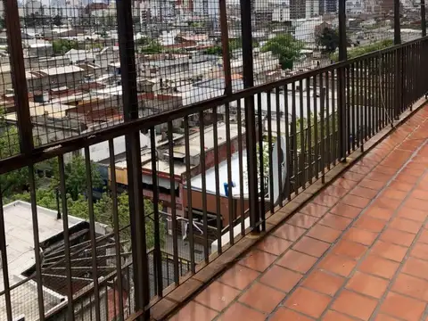 ALQUILER 3 AMBIENTES CON BALCON TERRAZA