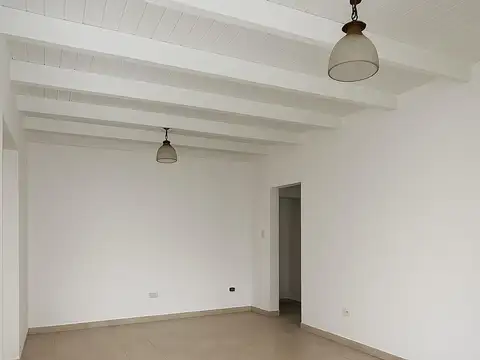 Depto Tipo Casa en Alquiler de 2 ambientes