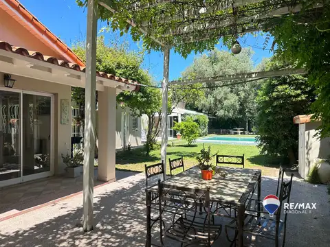 Calle 7 entre 420 y 421 700