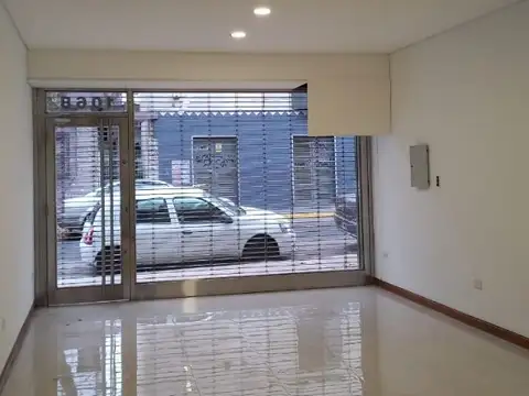 ALQUILER - LOCAL COMERCIAL - 60 M2 - A ESTRENAR - MORON CENTRO