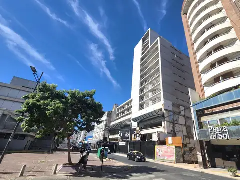 Venta departamento 2 dormitorios en Torre Rich