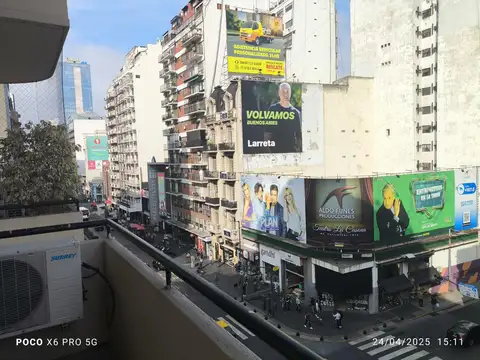 ALQUILER CUATRO AMB EN CONGRESO OFICINA SUPER LUMINOSA!