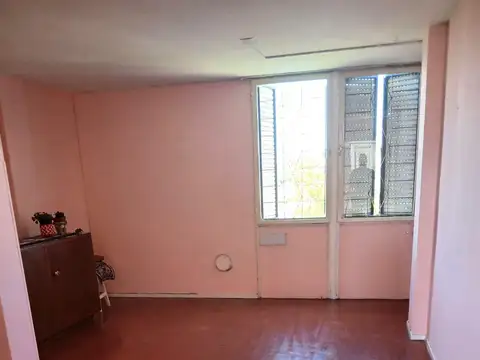 Castro Barros 100, Piso 4º B