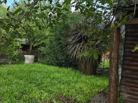 Casa en venta - 2 Dormitorios 1 Baño - Etcheverry