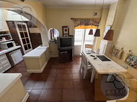 Casa 7 ambientes con 3 baños