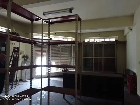 Edificio Comercial en Caseros