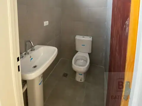 Colectora Ruta N°2 e/ 518 y 519