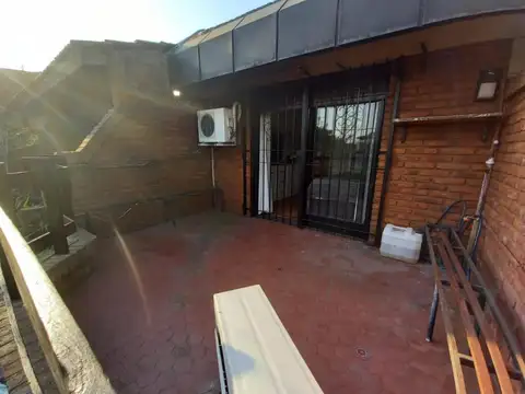 Depto Tipo Casa en Venta de 3 ambientes