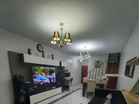 Depto Tipo Casa en Venta 15 años