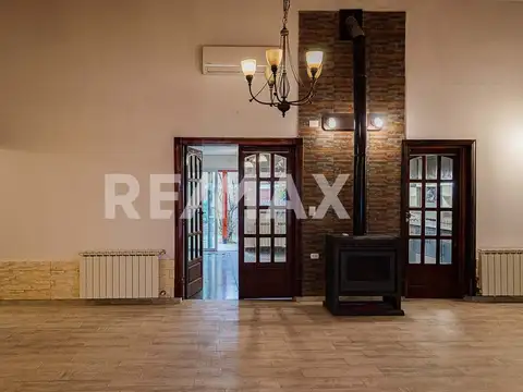 Casa en Alquiler en Neuquen, $ 2.300.000