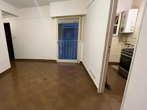 Avenida Forest 600, Piso 2