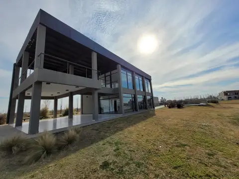 Terreno en Venta en Funes, USD 72.500