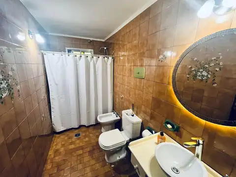 Casa en Venta en Azcuenaga, USD 250.000