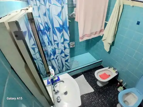 Venta 2 viviendas s/ lote de 8,66 x 18 m. (A 1 cuadra de av.