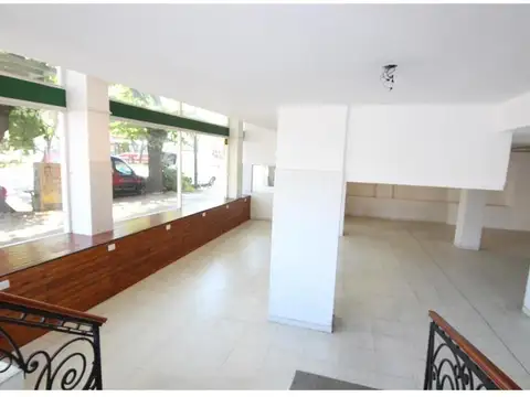 Local en Venta 25 años