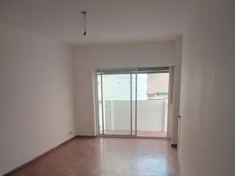 Presidente Domingo Faustino Sarmiento 100, Piso 4