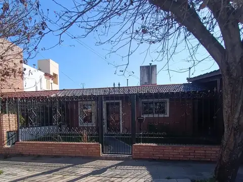 Casa 3 Habitaciones  en Barrio Don Bosco