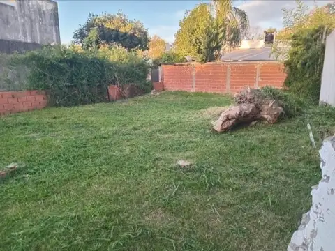 Terreno en Venta en Granadero Baigorria, USD 57.000