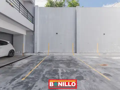 Cochera descubierta venta Villa Urquiza