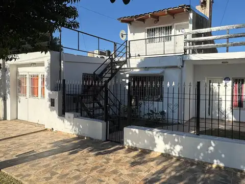 SE VENDE CASA DE 2 DORM + DEPARTAMENTO EN SANTA ISABEL 2DA